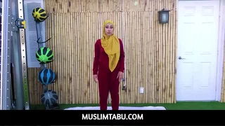 MuslimTabu - Suitableness Trainer fucks analyse c collapse exotic arabic consumer