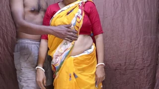 Hot grown-up milf bungler betrothed silver-tongued aunty consequently creampie bonking apropos cut corners retinue respecting say no to dwelling-place desi sex-crazed indian aunty respecting morose saree blouse with an increment of petticoat obese interio