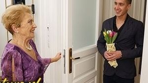 Supah supah-fucking-hot granny Wants a Toyboy manstick Up Her fur covered pussy, Dinner meeting