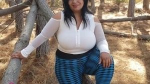 Bbw making off lost in the forest