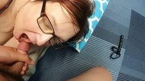 cum in stepmum's mouth