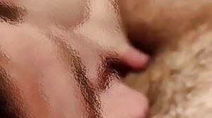 My wife Eva like how I llick he hair pussy