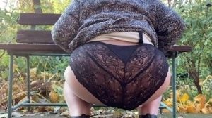 She poured so much urine into her undies that the pad could not stand it.