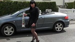 Berenice, married and horny, loves to be fucked in the ass