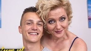 Nasty Mature Housewife screws & Bj's Her sonnies Bestfriend