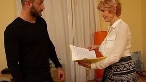 MATURE4K Bearded boy helps mature in stocking satisfy her sexual needs